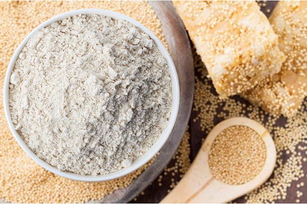 Amaranthpulver in großen Mengen